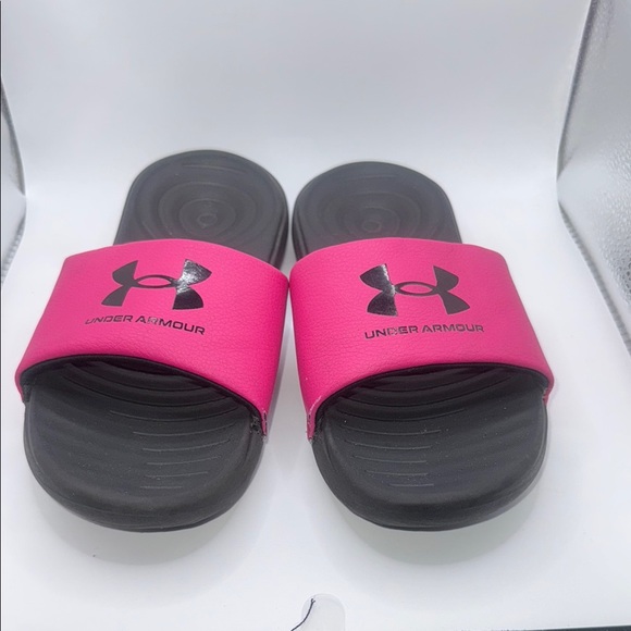 Under Armour Other - Under Armour Vibrant Pink and Black Sandals Pre Owned in good condition
